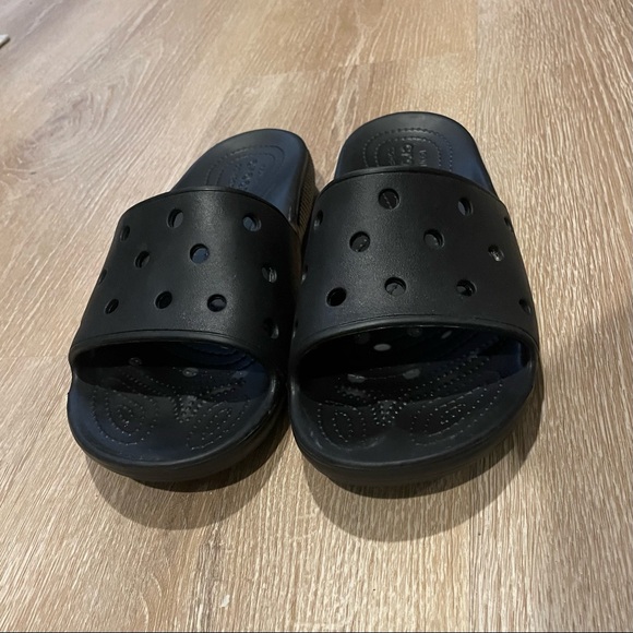 Black Crocs Sandals Men’s 10 / Women’s 12 Like New! Croc - Picture 4 of 5